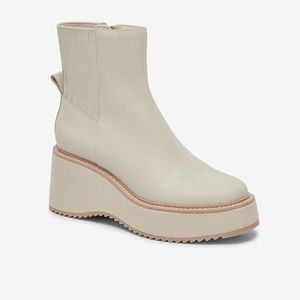 Dolce Vita Hilde Boots - size 9